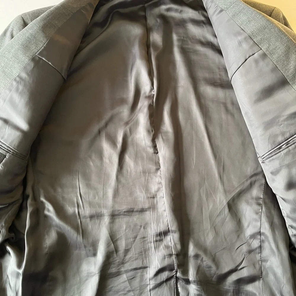 JoS. A. Bank Blazer Men's 46L Gray Sport Coat Jacket 100% Wool Lined 2 Button‎